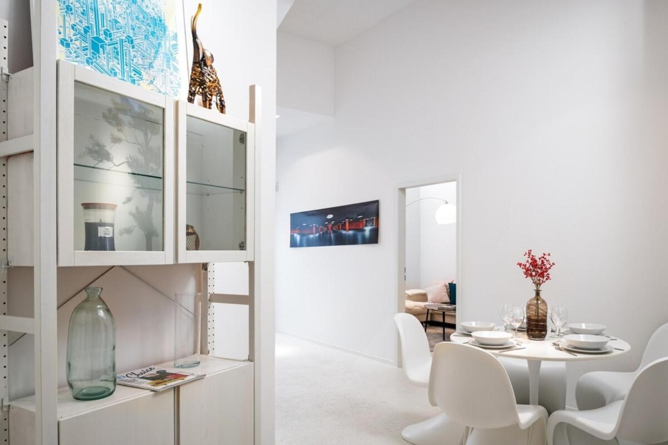 Appartement With Fireplace Near Underground Berlijn