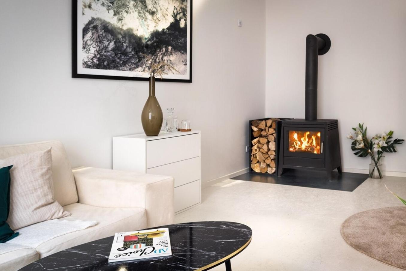 Appartement With Fireplace Near Underground